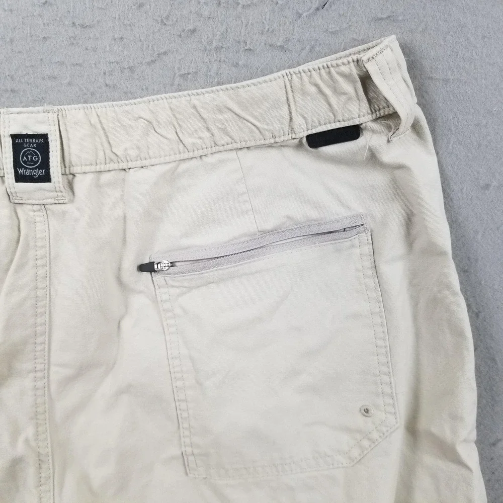 Wrangler Shorts Mens‎ 40 Beige Cargo ATG Angler Fishing 9 Inseam Stretch Outdoor